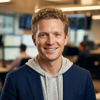 Image de profil montrant Ryan Brooks, analyste principal en trading chez Comète Fondange