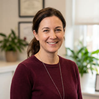Laura Bennett, responsable des standards de la plateforme chez Comète Fondange, photographiée pour une photo de profil